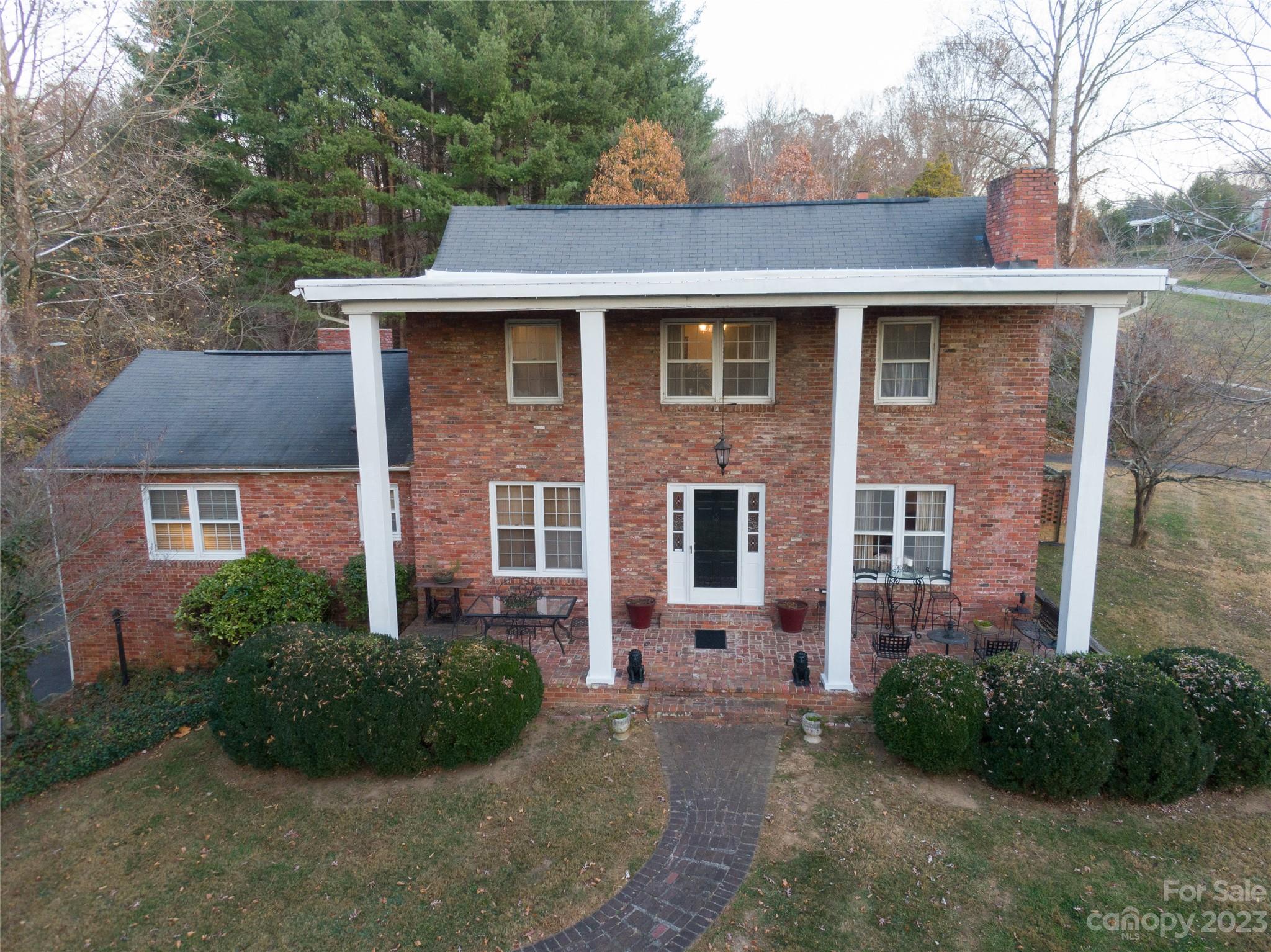 221 Spring Street Canton, NC 28716 - Photo 25 of 38 Gallery Image 25