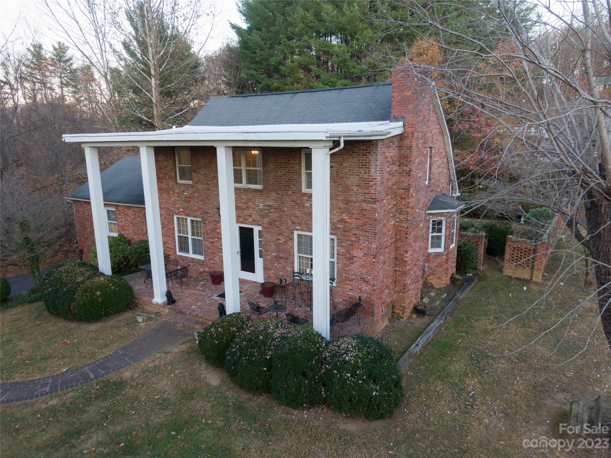 221 Spring Street Canton, NC 28716 - Photo 27 of 38 Gallery Image 27
