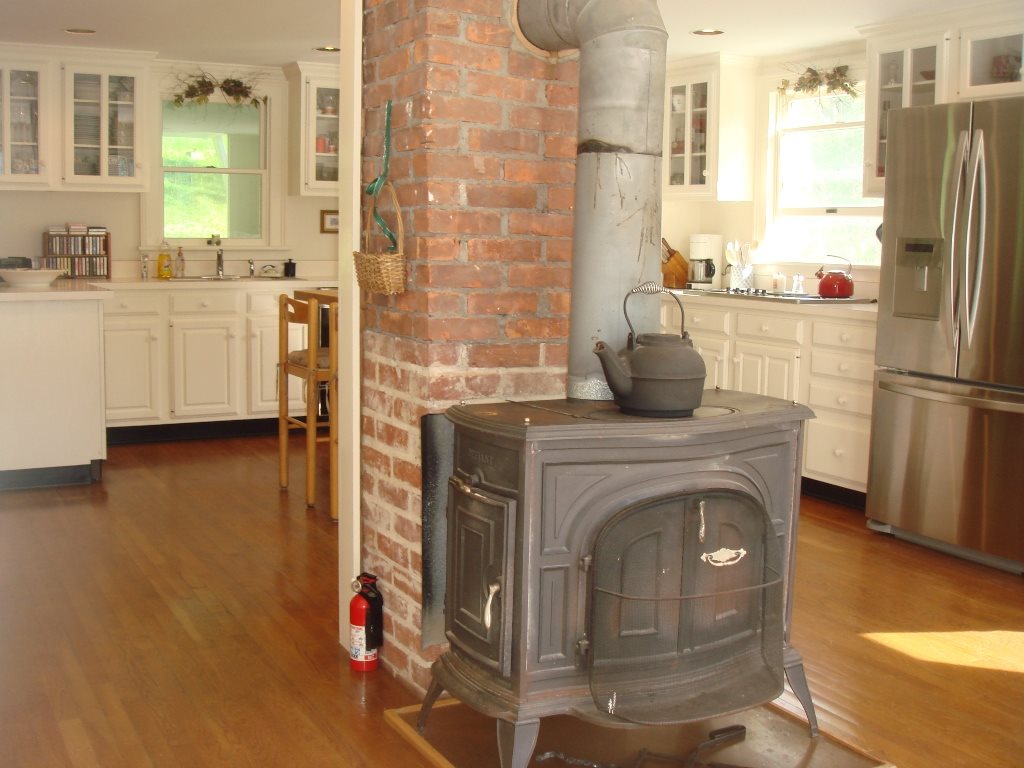 1396 Mt Anthony Road Pownal, VT 05201 - Photo 7 of 33