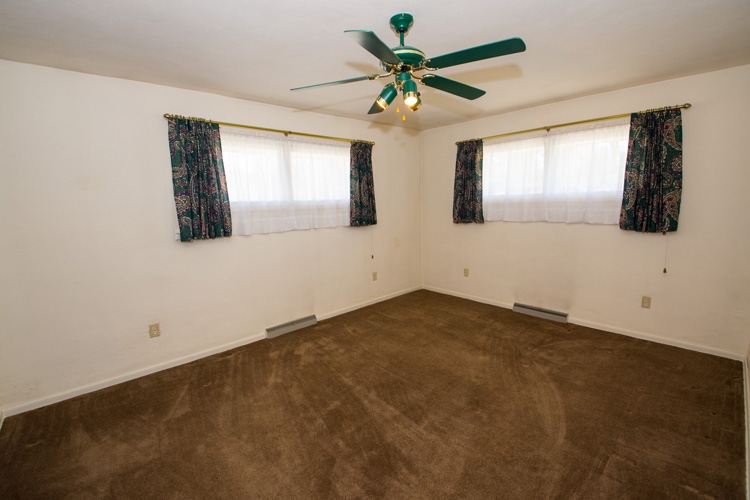 55705 Buckeye Road Mishawaka, IN 46545 - Photo 12 of 29 Gallery Image 12