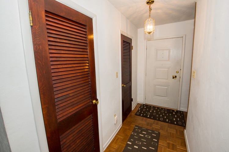 55705 Buckeye Road Mishawaka, IN 46545 - Photo 3 of 29 Gallery Image 3