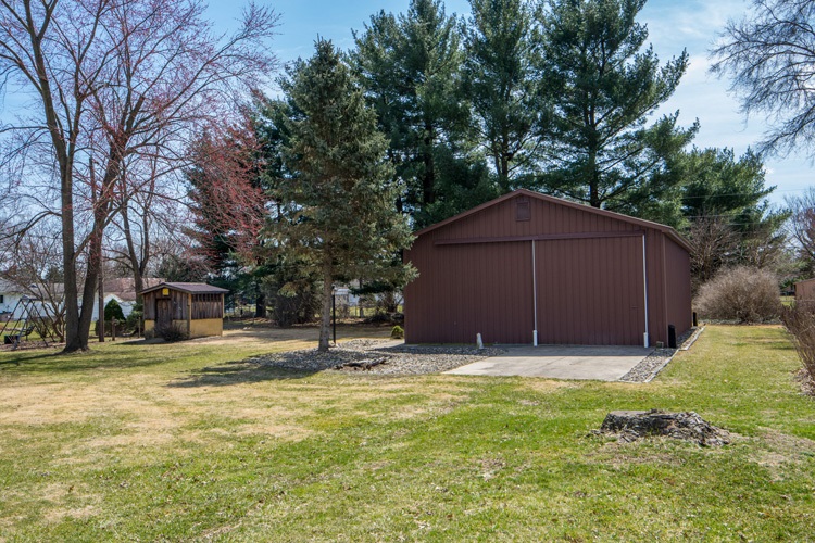 55705 Buckeye Road Mishawaka, IN 46545 - Photo 24 of 29 Gallery Image 24