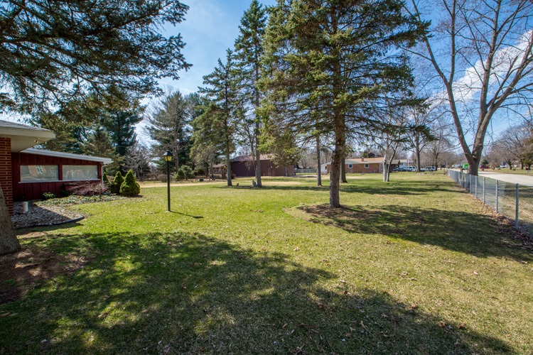 55705 Buckeye Road Mishawaka, IN 46545 - Photo 28 of 29 Gallery Image 28