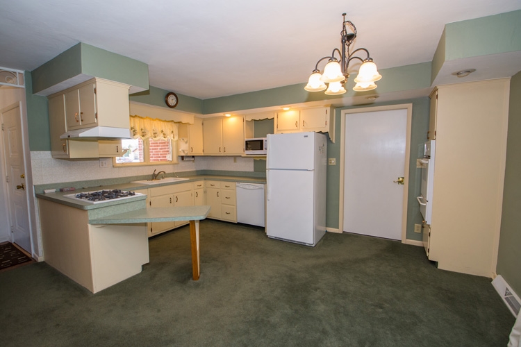 55705 Buckeye Road Mishawaka, IN 46545 - Photo 4 of 29 Gallery Image 4