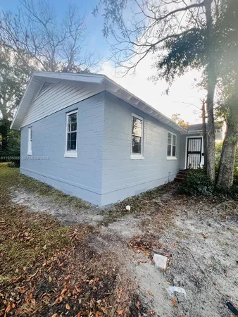 $1,000 | 1742 West Unit 26th Street, Jacksonville, FL 32209