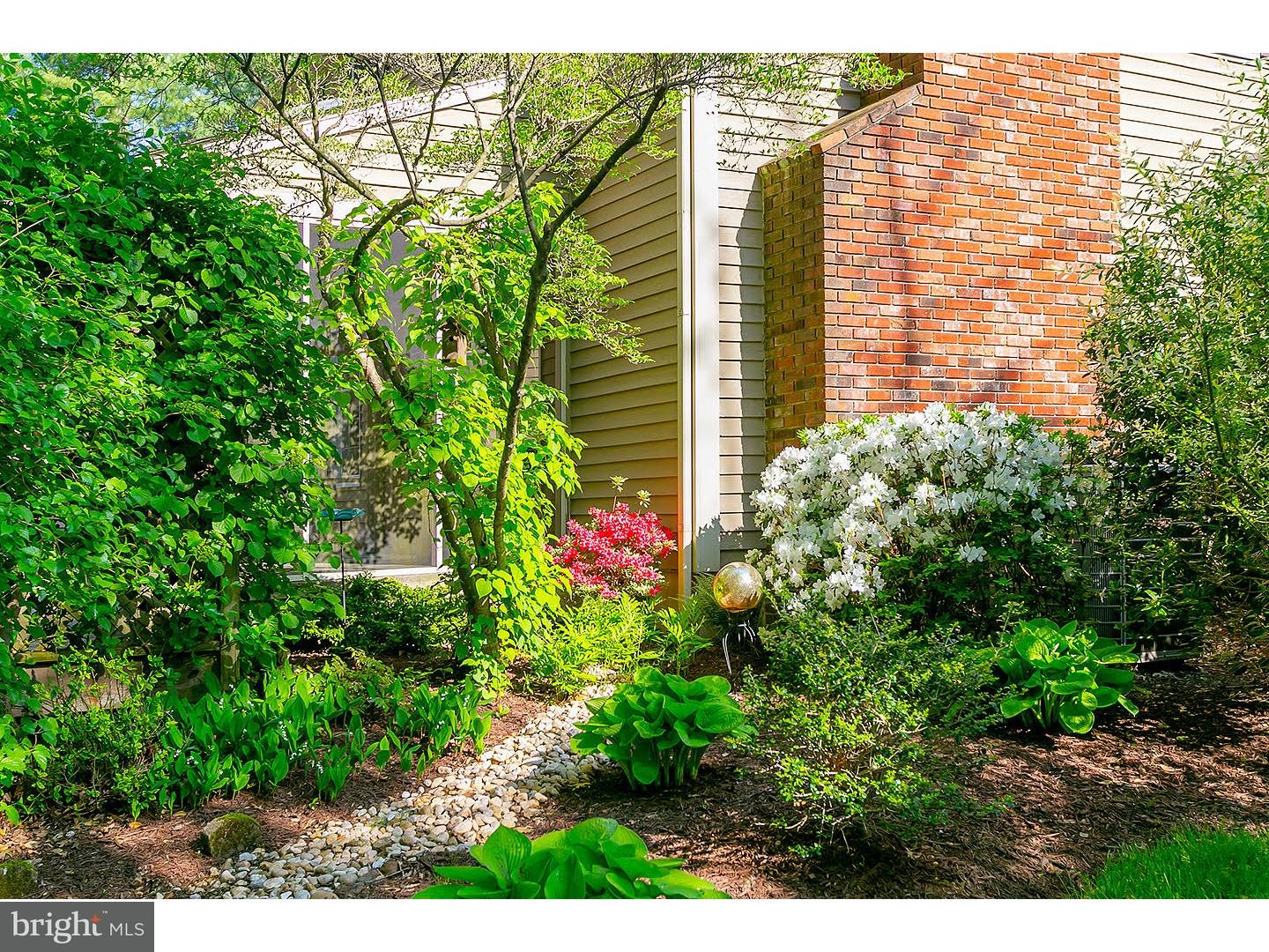 812 Fernwood Road Moorestown, NJ 08057 - Photo 20 of 25 Garden
