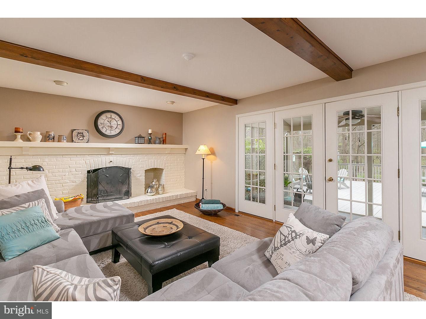 812 Fernwood Road Moorestown, NJ 08057 - Photo 9 of 25 Family Room