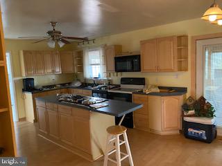 426 Clover Road Etters, PA 17319 - Photo 7 of 25 Kitchen 3