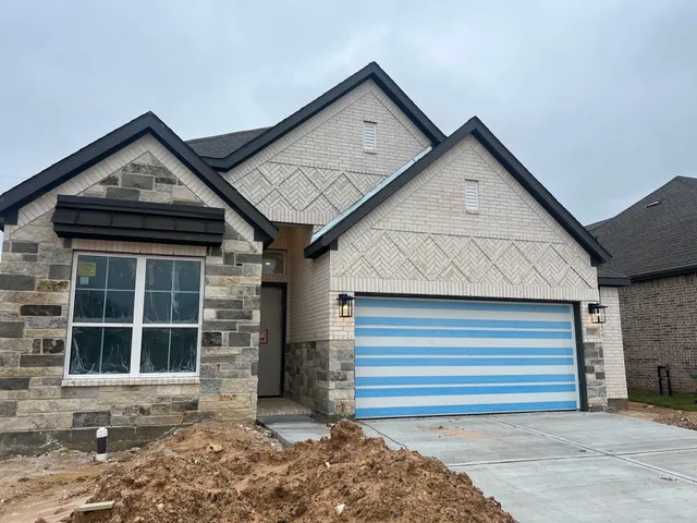 $430,000 | 13307 Valley Orchard, Tomball, TX 77375