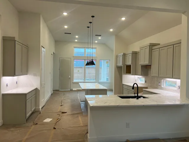 $430,000 | 13307 Valley Orchard, Tomball, TX 77375