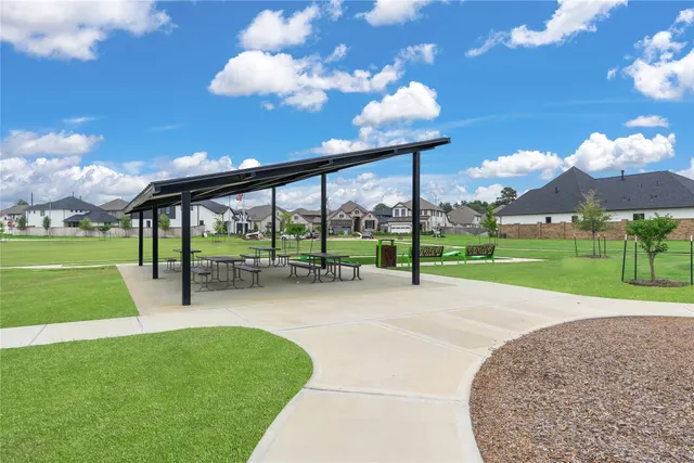 $430,000 | 13307 Valley Orchard, Tomball, TX 77375