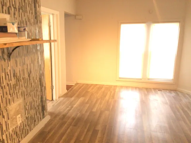 $2,400 | 8518 South Givins Court, Chicago, IL 60620