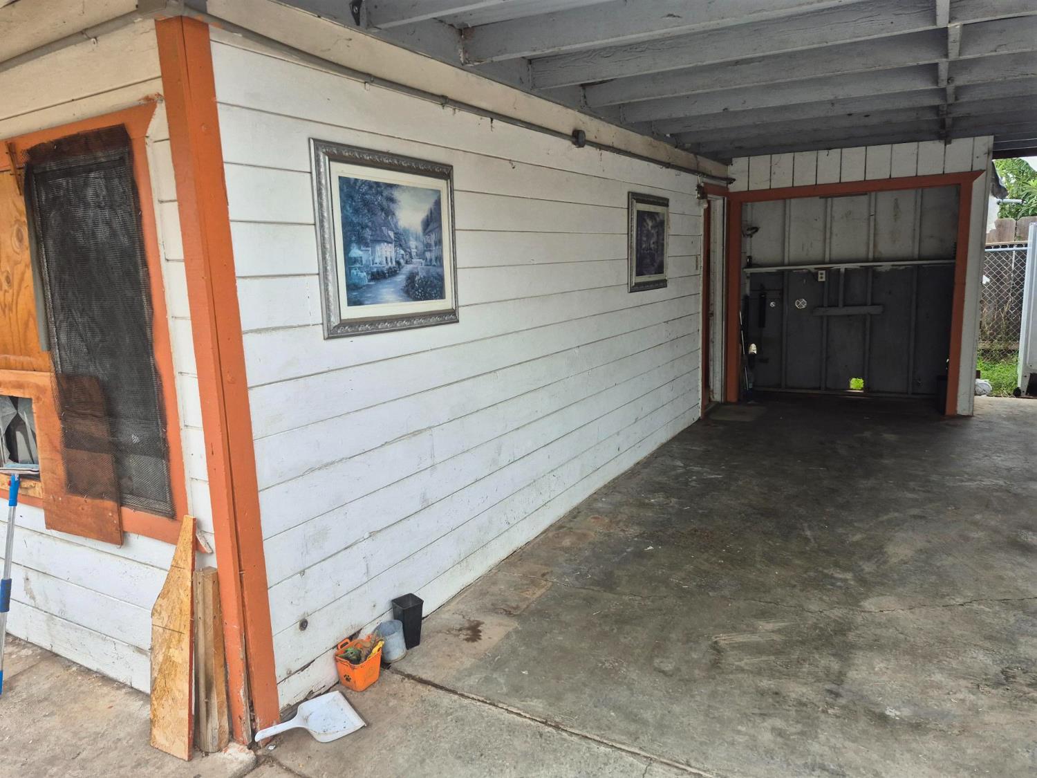 864 East Evening Glow Avenue Reedley, CA 93654 - Photo 4 of 18 a view of a door of the house