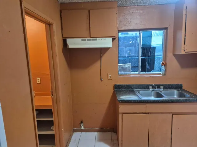 $234,000 | 864 East Evening Glow Avenue, Reedley, CA 93654