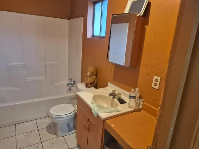 $234,000 | 864 East Evening Glow Avenue, Reedley, CA 93654