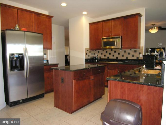4133 Agency Loop Triangle, VA 22172 - Photo 3 of 30 Kitchen #2