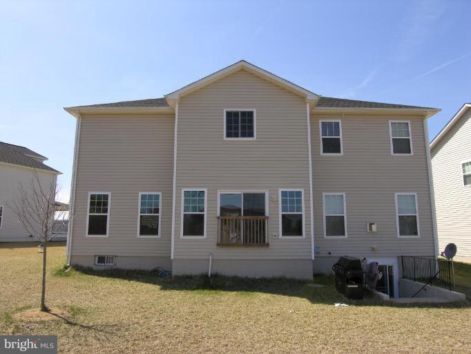 4133 Agency Loop Triangle, VA 22172 - Photo 25 of 30 Exterior (Rear)