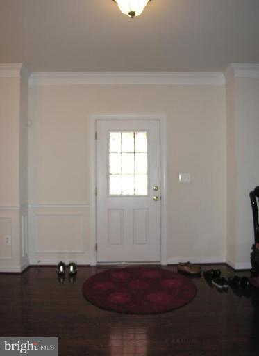 4133 Agency Loop Triangle, VA 22172 - Photo 30 of 30 Entrance / Foyer