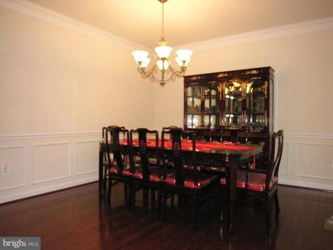 4133 Agency Loop Triangle, VA 22172 - Photo 8 of 30 Dining Room