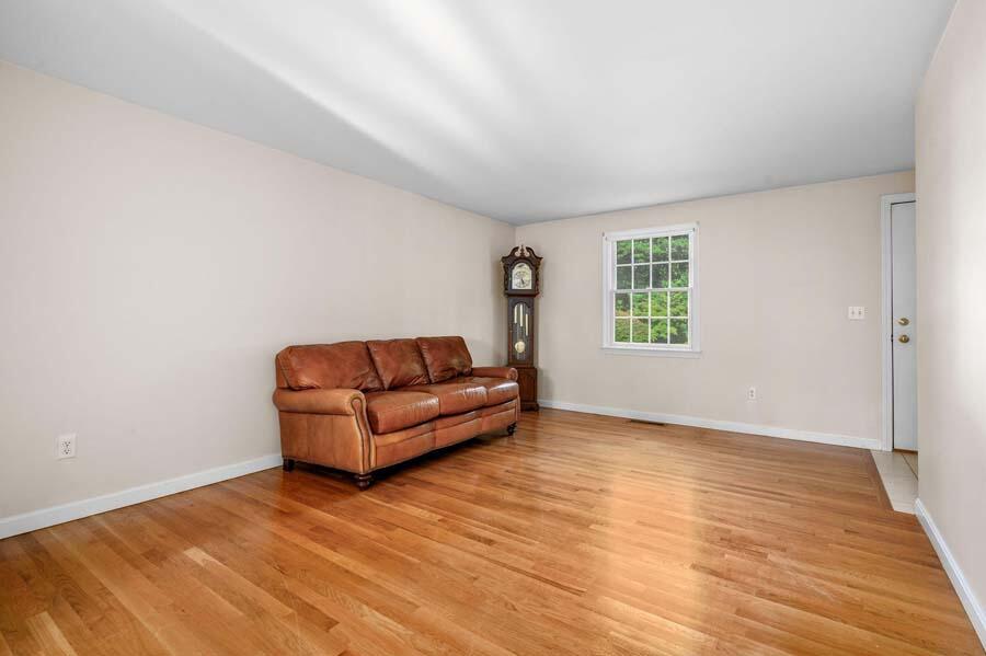 21 Micah Hamblin Road Centerville, MA 02632 - Photo 14 of 46 20230912165311598800000000-o