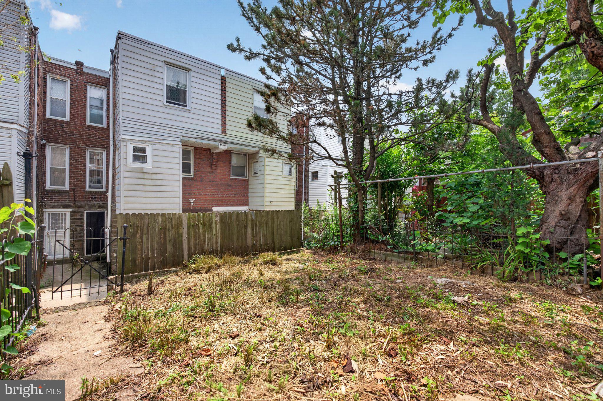 226 West Laveer Street Philadelphia, PA 19120 - Photo 20 of 23 a view of a backyard