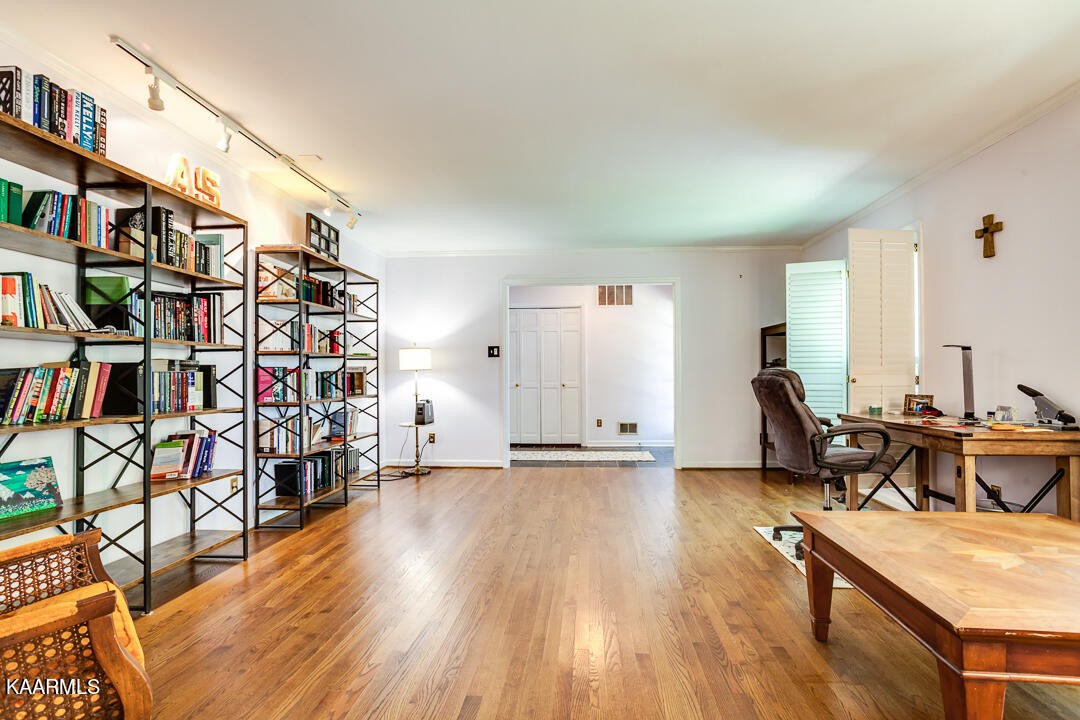 706 Kempton Road Knoxville, TN 37909 - Photo 7 of 45 Gallery Image 7