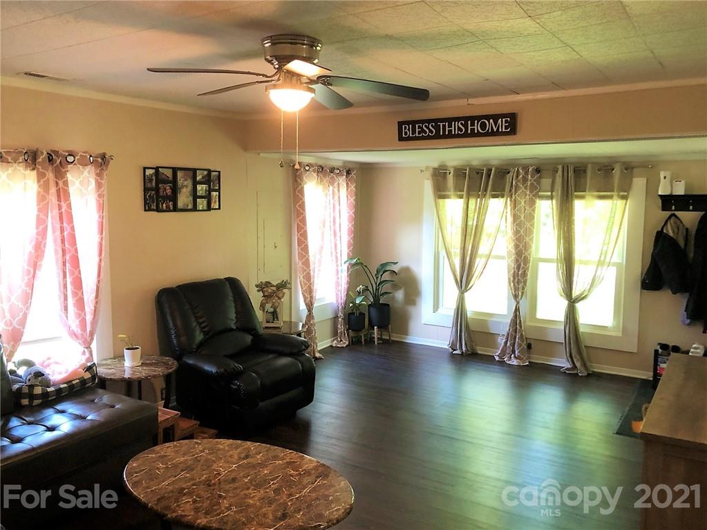 3802 Seitz Road Morganton, NC 28655 - Photo 8 of 33 Gallery Image 8