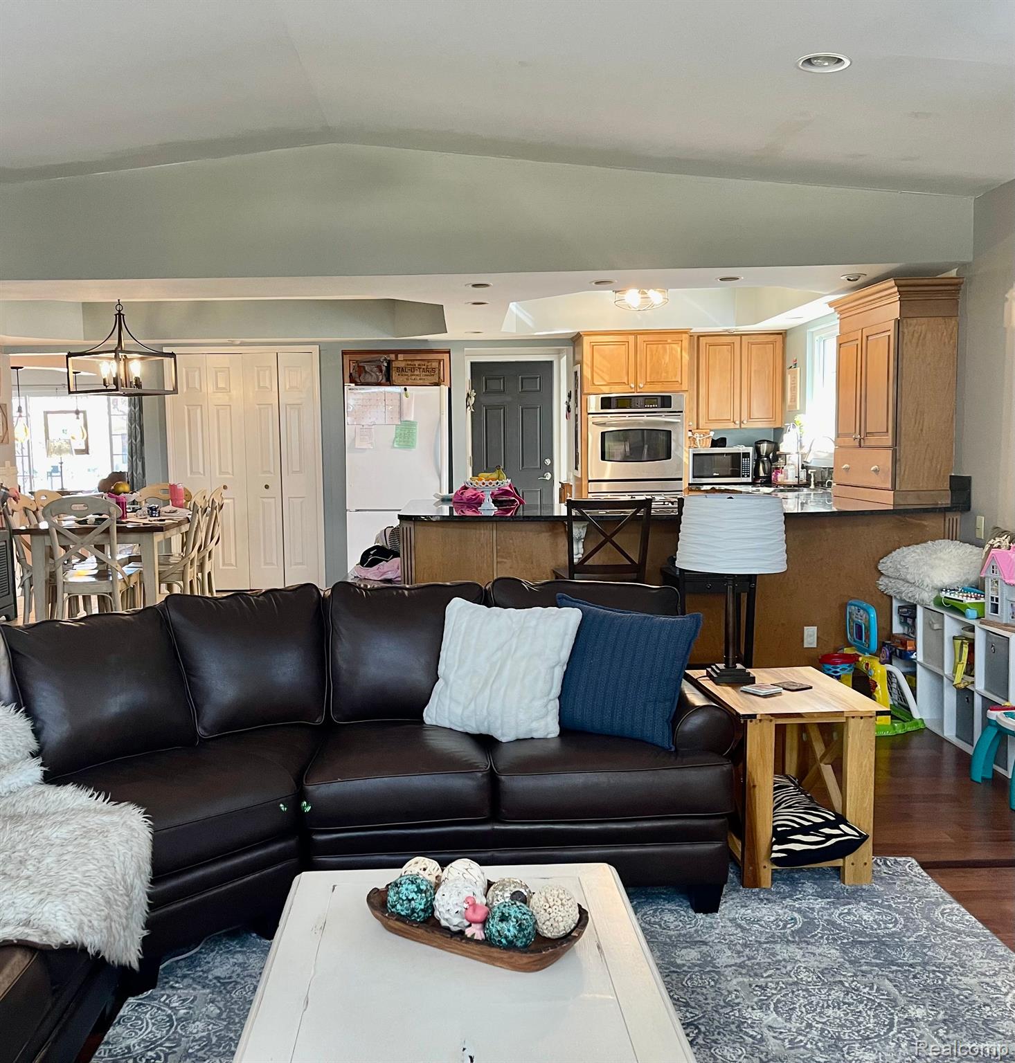 406 Holland Road Flushing, MI 48433 - Photo 11 of 24 Gallery Image 11