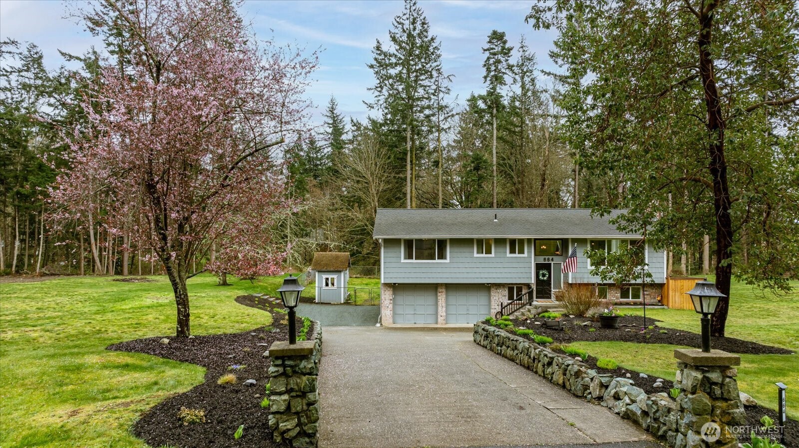 664 Limestone Lane Oak Harbor, WA 98277 - Photo 2 of 40