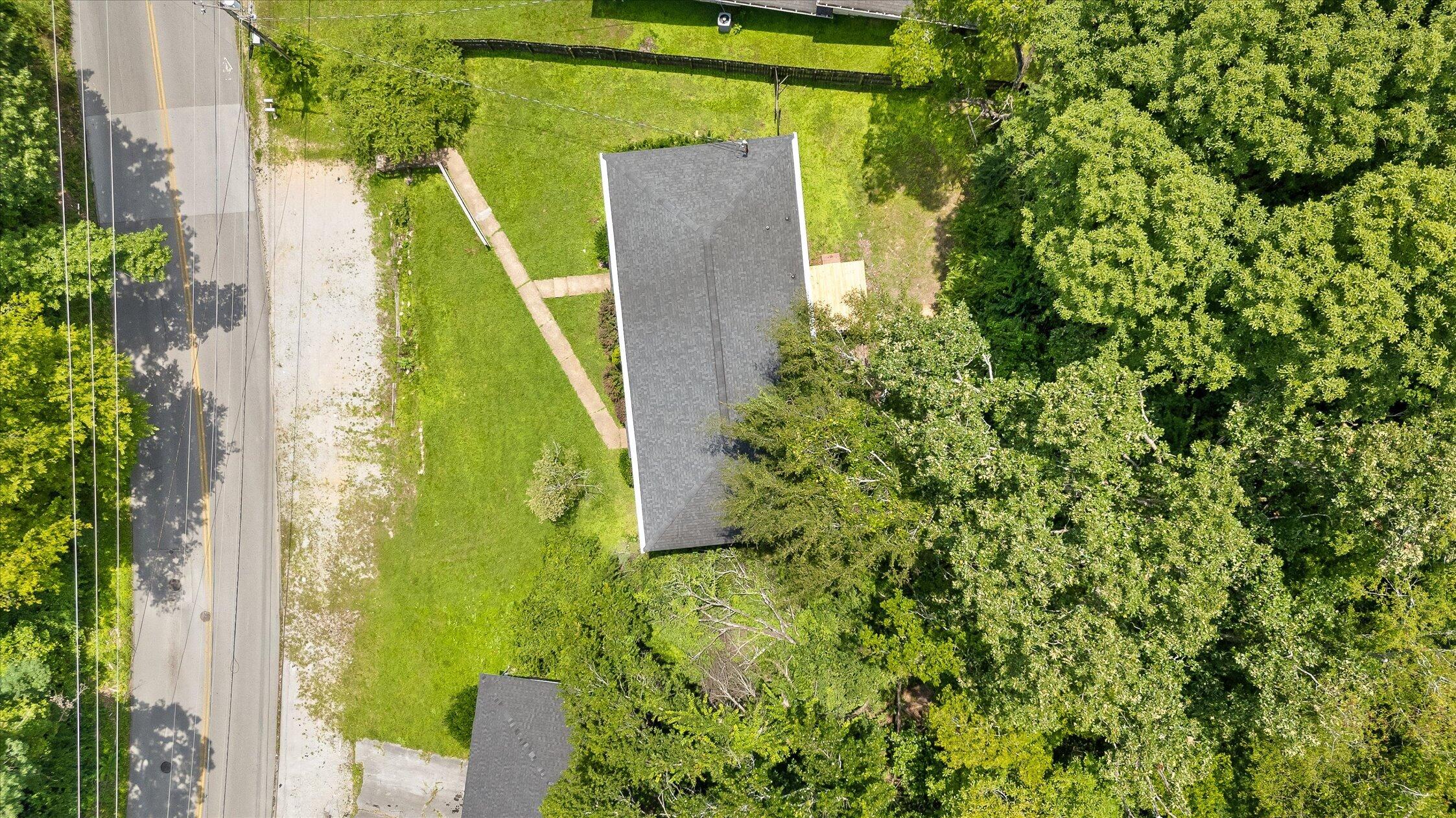 1703 Whiteoak Road Chattanooga, TN 37415 - Photo 45 of 54 27-1703 Whiteoak-54