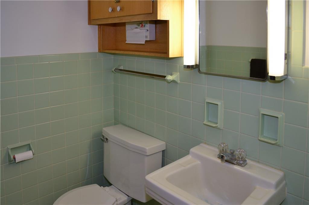 6428 Harbridge Road Indianapolis, IN 46220 - Photo 18 of 24