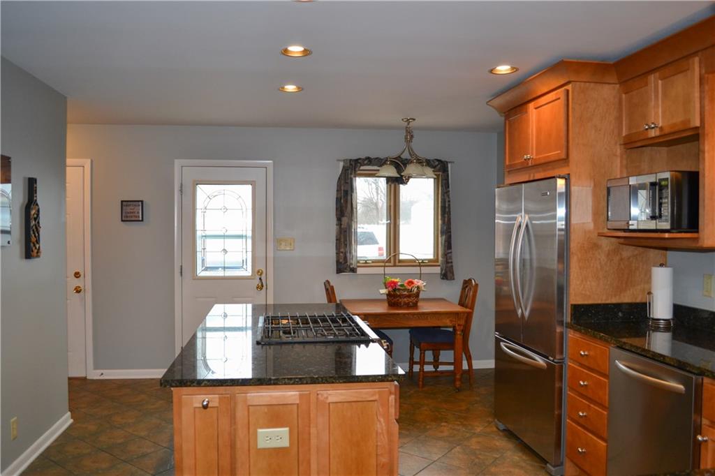 6428 Harbridge Road Indianapolis, IN 46220 - Photo 4 of 24