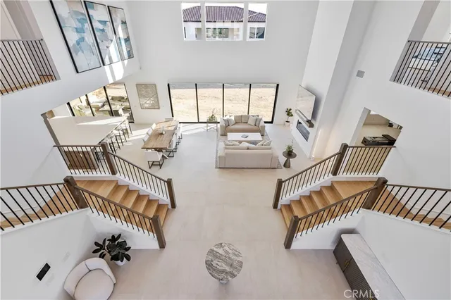 $1,950,000 | 24152 West Corte Ala, Valencia, CA 91354