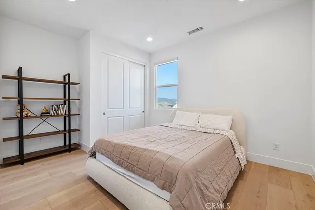 $1,950,000 | 24152 West Corte Ala, Valencia, CA 91354