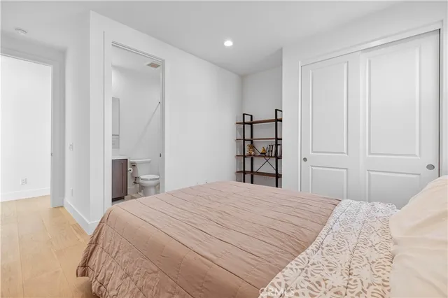 $1,950,000 | 24152 West Corte Ala, Valencia, CA 91354