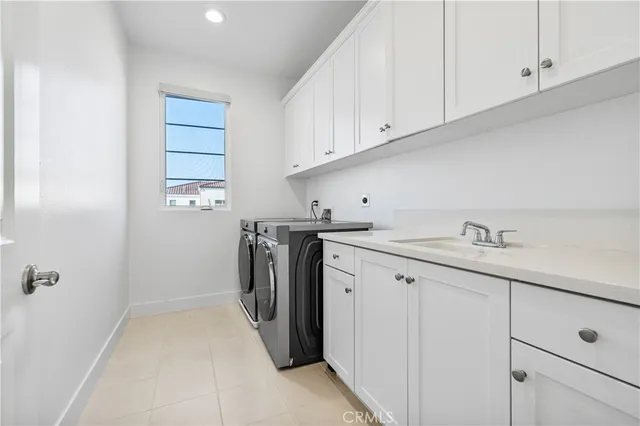 $1,950,000 | 24152 West Corte Ala, Valencia, CA 91354