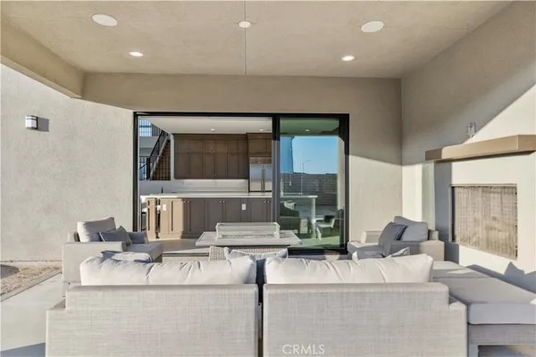 $1,950,000 | 24152 West Corte Ala, Valencia, CA 91354
