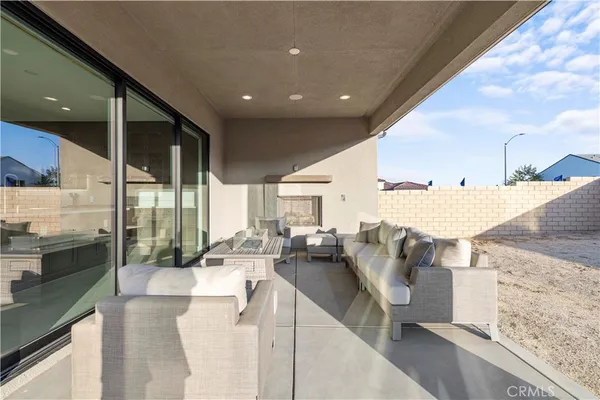 $1,950,000 | 24152 West Corte Ala, Valencia, CA 91354