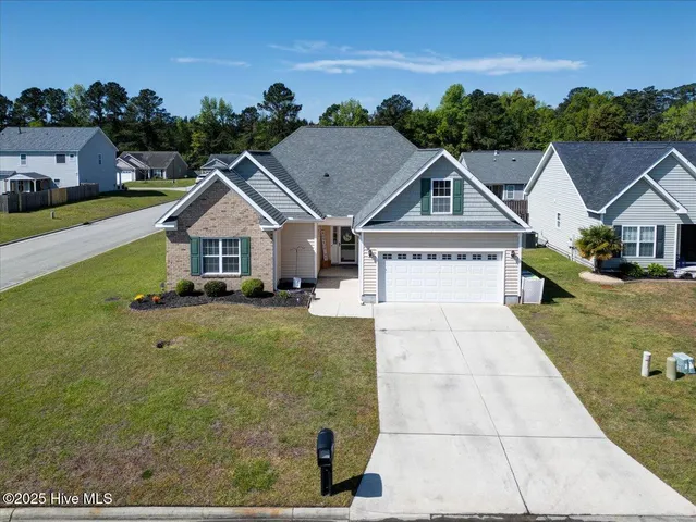 $319,500 | 115 Kenmore Court, New Bern, NC 28560