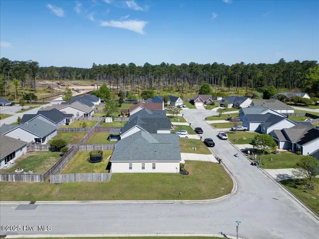 $319,500 | 115 Kenmore Court, New Bern, NC 28560