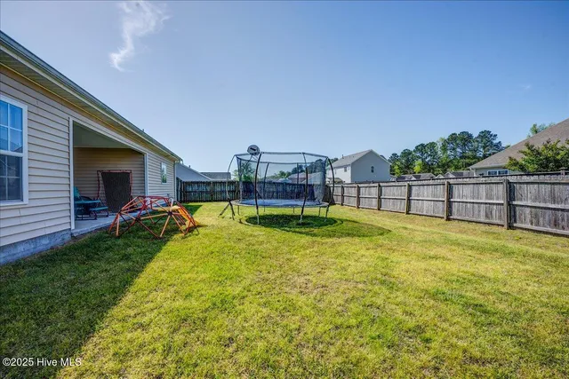 $319,500 | 115 Kenmore Court, New Bern, NC 28560