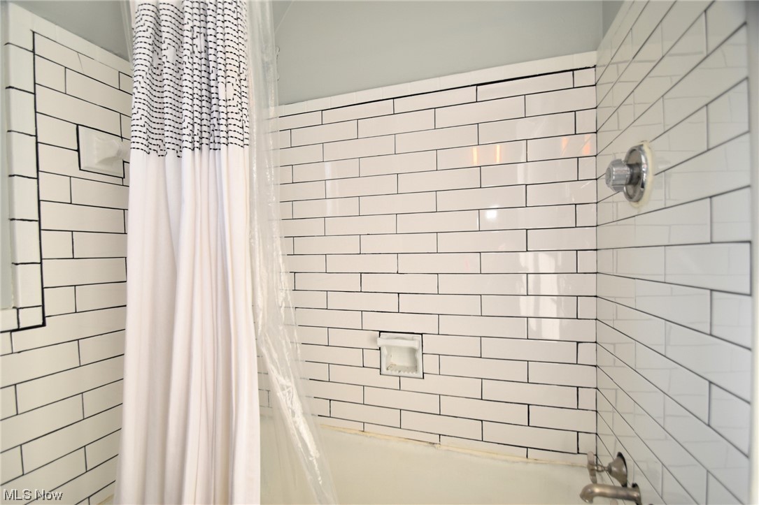 15717 Wyatt Road Cleveland, OH 44112 - Photo 28 of 40 Gallery Image 28