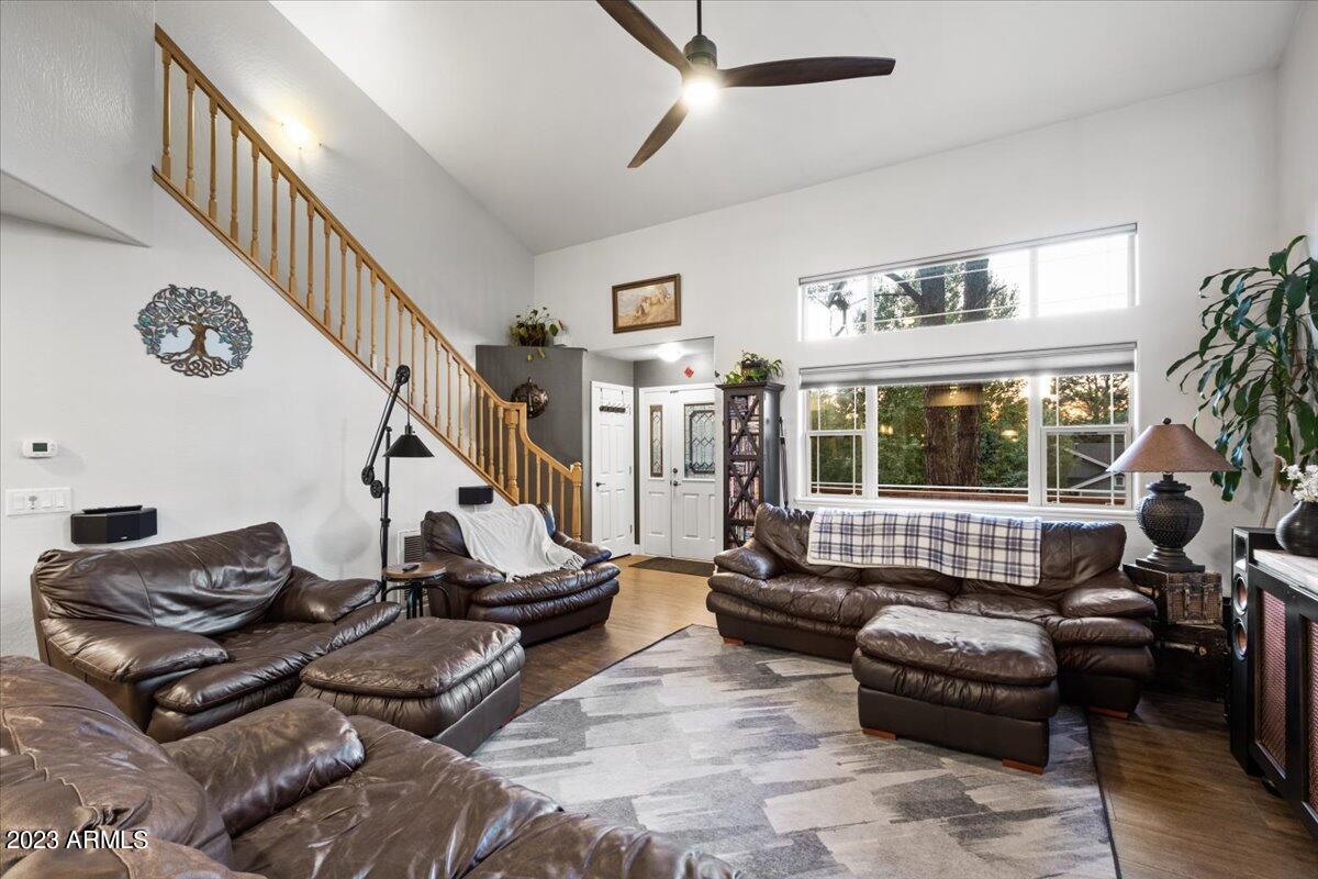 5016 South Topaz Road Flagstaff, AZ 86005 - Photo 4 of 29 04-43684761