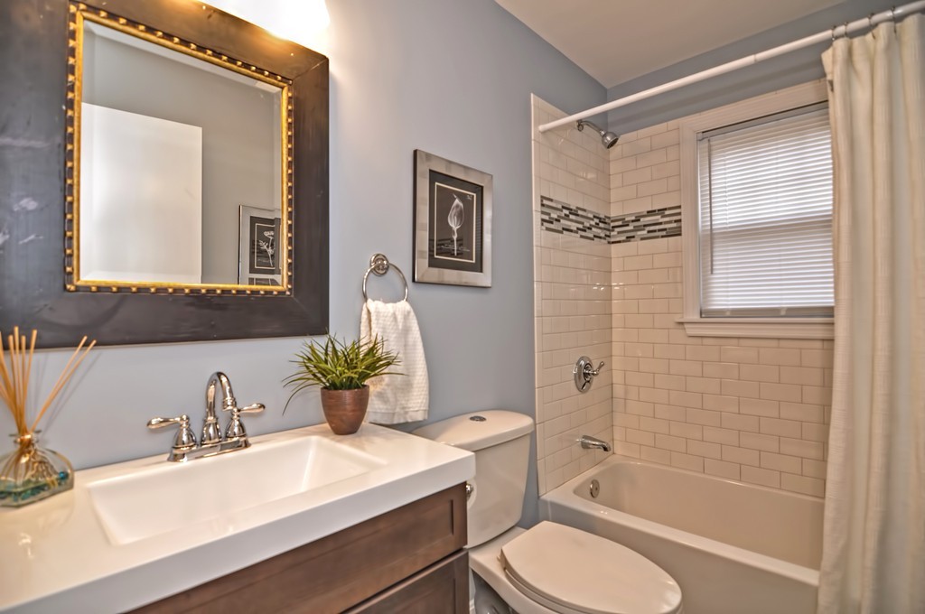 19 Timber Lane Wayland, MA 01778 - Photo 16 of 30 Gallery Image 16