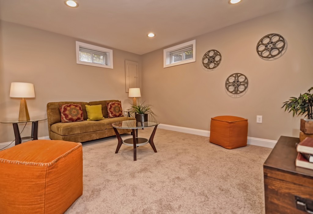19 Timber Lane Wayland, MA 01778 - Photo 21 of 30 Gallery Image 21