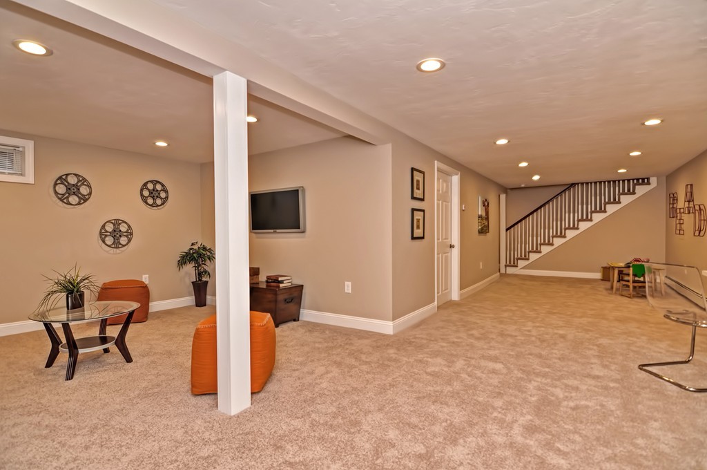 19 Timber Lane Wayland, MA 01778 - Photo 22 of 30 Gallery Image 22