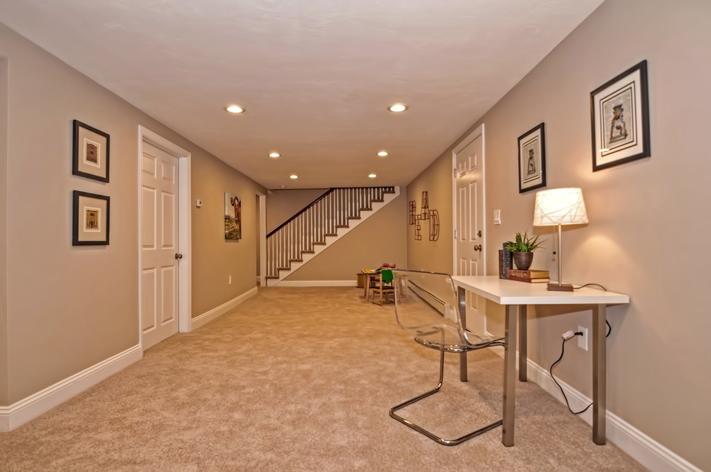 19 Timber Lane Wayland, MA 01778 - Photo 24 of 30 Gallery Image 24