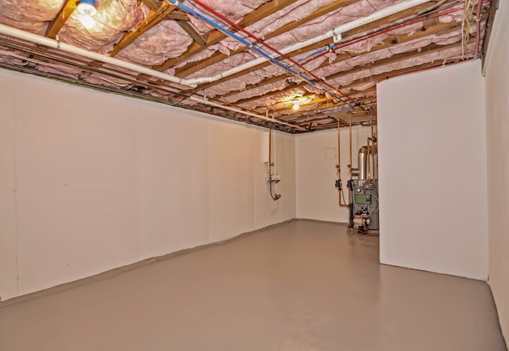 19 Timber Lane Wayland, MA 01778 - Photo 26 of 30 Gallery Image 26