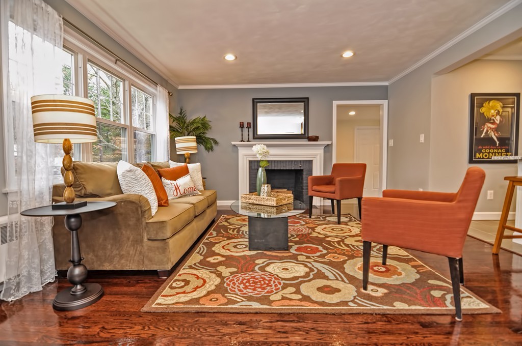 19 Timber Lane Wayland, MA 01778 - Photo 3 of 30 Gallery Image 3