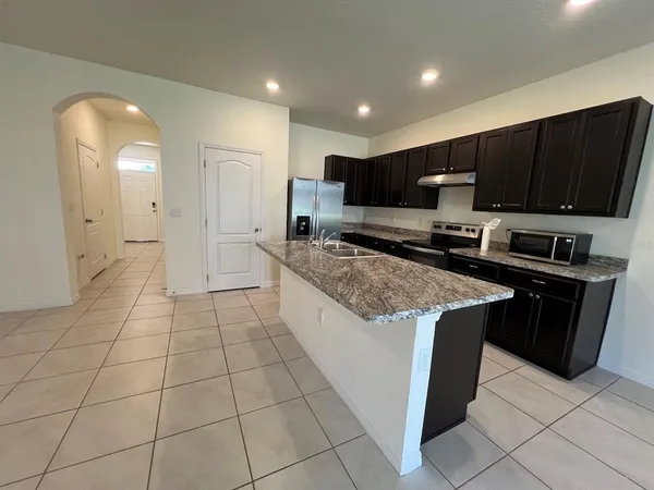 $2,100 | 1370 Yellow Finch Drive, Davenport, FL 33837